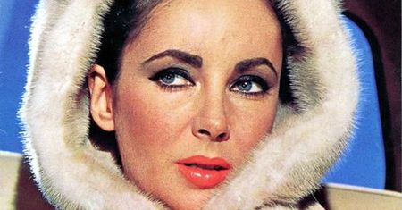 Zobacz, jak Elizabeth Taylor w minutę robi makijaż
