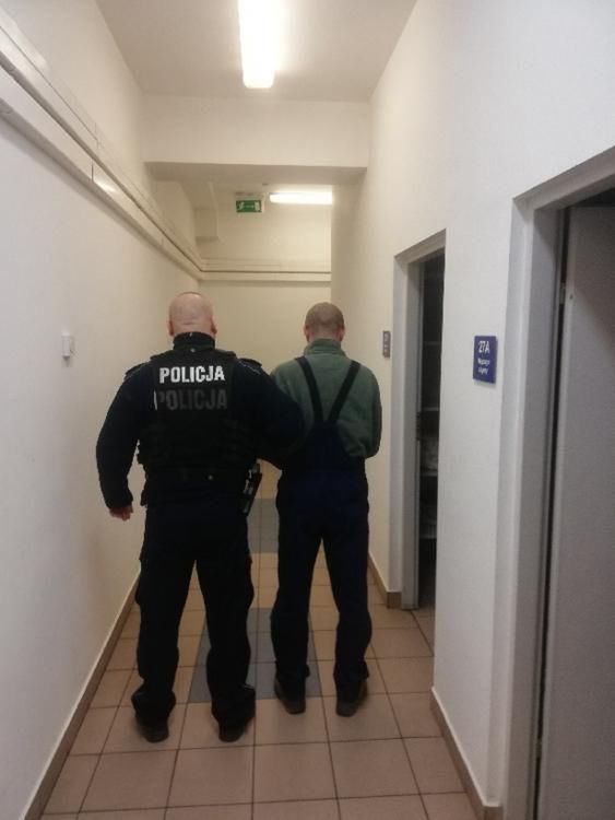 Libiąż. Policja zatrzymała dwóch mężczyzn ws. 24-latka ranionego nożem