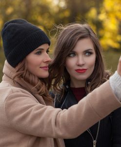 Jakie kosmetyki pomogą nam zrobić idealne selfie?