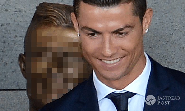 Cristiano Ronaldo pomnik z brązu
