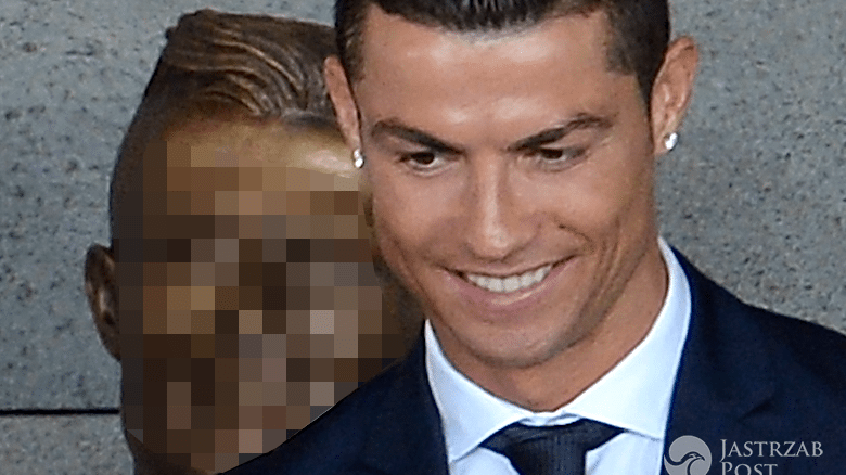 Cristiano Ronaldo pomnik z brązu