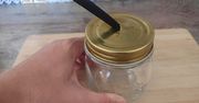 Robię dziurę w zakrętce słoika i zabieram na urlop. Tak czyniły kobiety w PRL-u