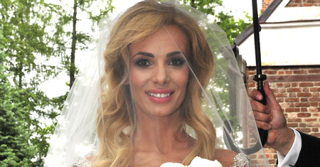 Izabela Janachowska jak księżna Kate. Jej weselna suknia wyprzedana w kilka godzin