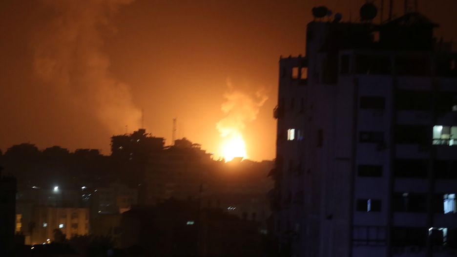 Bombardowanie Strefy Gazy jest odpowiedzią na atak rakietowy na Tel Awiw