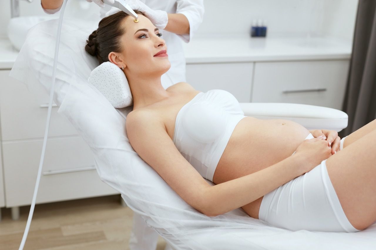 Trądzik ciążowy – przyczyny i leczenie