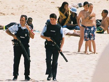 Napad na portugalskiej plaży
