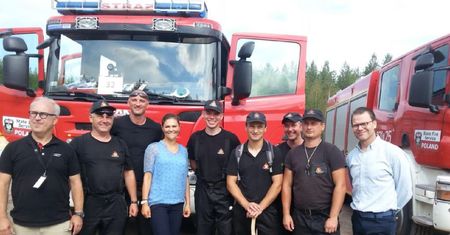 Ugasili pożar w Szwecji. Księżniczka odwiedziła polskich strażaków