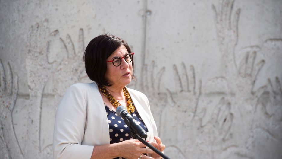 Anna Azari poczuła się dotknięta wpisem na Twitterze