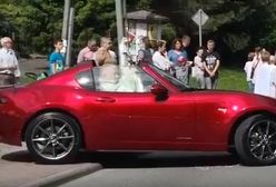 Marcin Makowski: Rozumiem, że ksiądz nie mógł chodzić, ale monstrancja w kabriolecie to drobna przesada