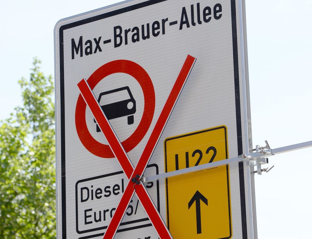 Europa chce wyrzucić samochody. Prawo będzie bezlitosne