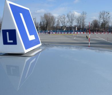 Instruktor nauki jazdy miał molestować kursantki