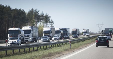 Włochy zakazują 45-godzinnego odpoczynku w kabinach. Kierowcy już nie będą przesiadywać na parkingach