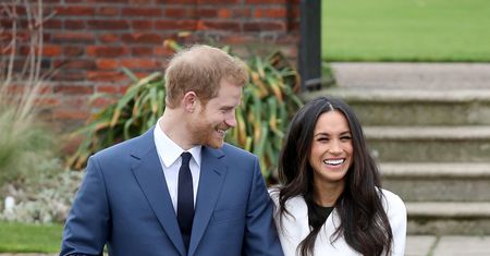 Książę Harry i Meghan Markle pokazali pierścionek zaręczynowy