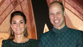 Dziwna reakcja Kate Middleton na dotyk męża to efekt dworskiej etykiety? "Chciała zachować profesjonalizm"