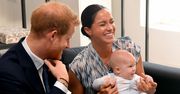 Meghan i Harry w Afryce pokazali synka. Archie miał na sobie spodenki z H&M