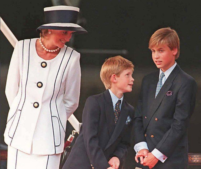 Książę William i książę Harry jako dzieci. Byli uroczy!