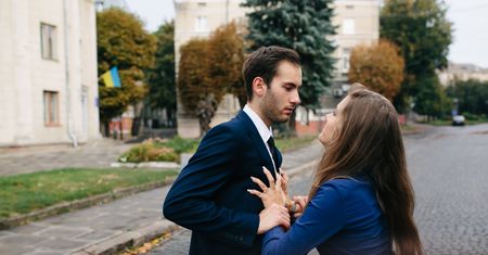 Kiedy nie warto walczyć o miłość? Zdradza psychoterapeuta