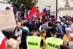 Chcą weta. Demonstracja przed Pałacem Prezydenckim