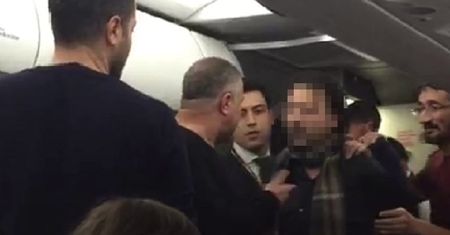 Pasażer z biegunką wywołał alarm bombowy. Turecki A320 musiał przymusowo lądować