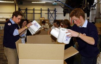 Brytyjscy książęta pomagają ofiarom tsunami