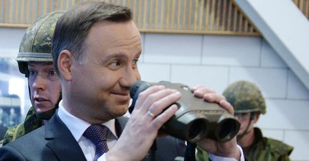 Makijażowe wpadki mężczyzn: od prezydenta po filmowego amanta