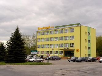 Prezes i wiceprezes grozili zwolnieniami grupowymi. Sami zostali odwołani