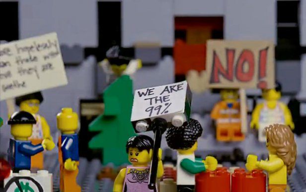 Zestawy LEGO, które podsumowują najważniejsze wydarzenia zeszłego roku [wideo]