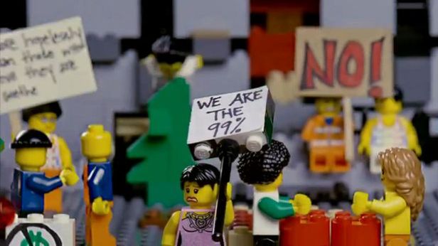 Zestawy LEGO, które podsumowują najważniejsze wydarzenia zeszłego roku [wideo] 1