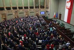 Podwyżki dla posłów. W 2018 roku tak głosowali za obniżkami