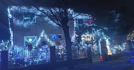 "Dom Griswoldów" w Bydgoszczy. Odwiedziliśmy Światełkowy raj przed świętami