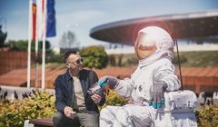 Kosmiczne jedzenie w Żabce. Menu stworzył Mateusz Gessler