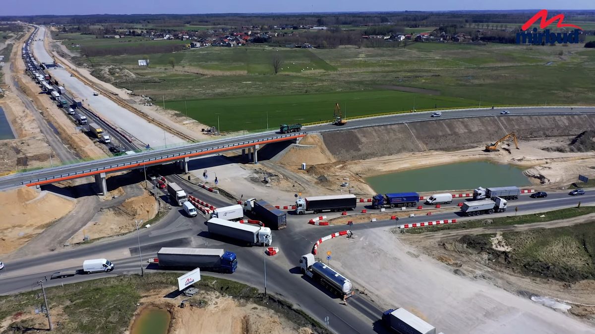 A1.Tak jeszcze niedawno prezentował się fragment autostrady.