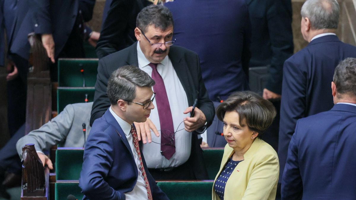 71. posiedzenie Sejmu IX kadencji
Fot. Pawel Wodzynski/East News, Warszawa, 25.01.2023. 71. posiedzenie Sejmu IX kadencji.
N/z: Piotr Muller, Marlena Malag
Pawel Wodzynski