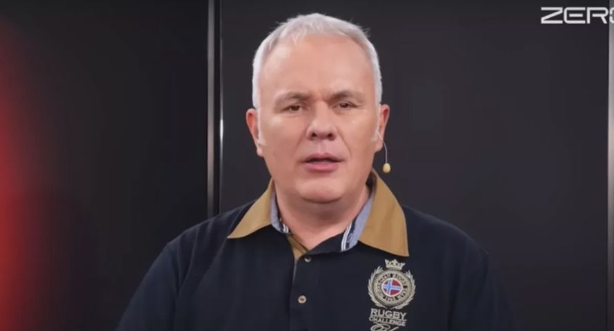 Mazurek o wypowiedzi Brauna: "wolność słowa". Dlaczego broni przegranej sprawy? [OPINIA]