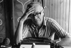 Teksty szokowały i wzbudzały niesmak. Zarzucali, że pisze prawdziwe porno