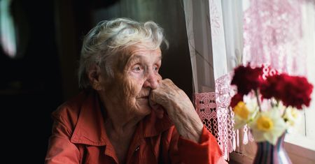 Nawyk, który zwiększa ryzyko demencji. Naukowcy alarmują