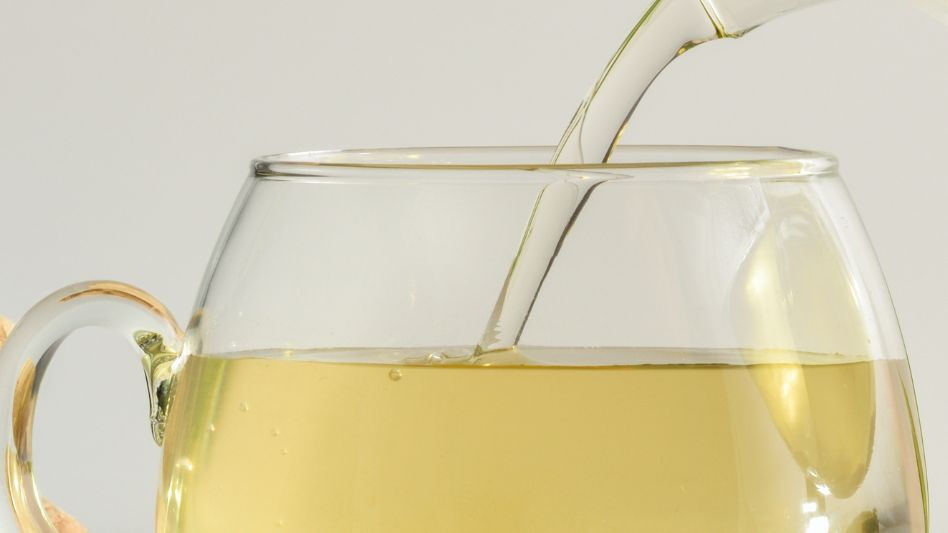 Woda z imbirem jest idealna na przejedzenie