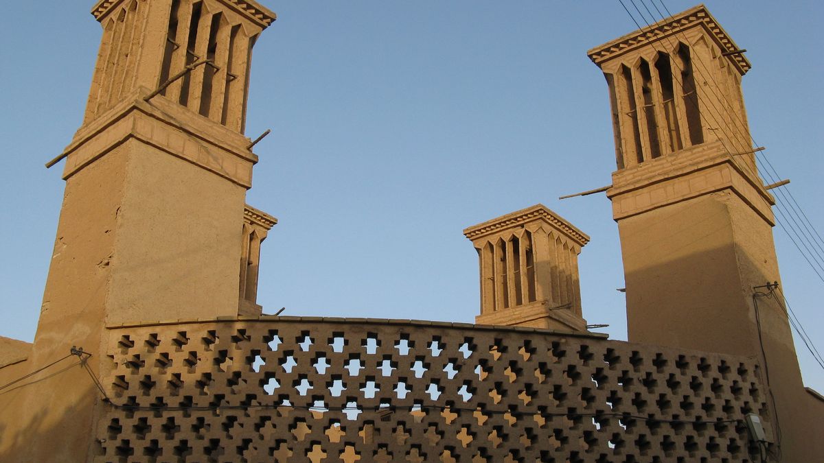 Łapacze wiatru w irańskim mieście Jazd