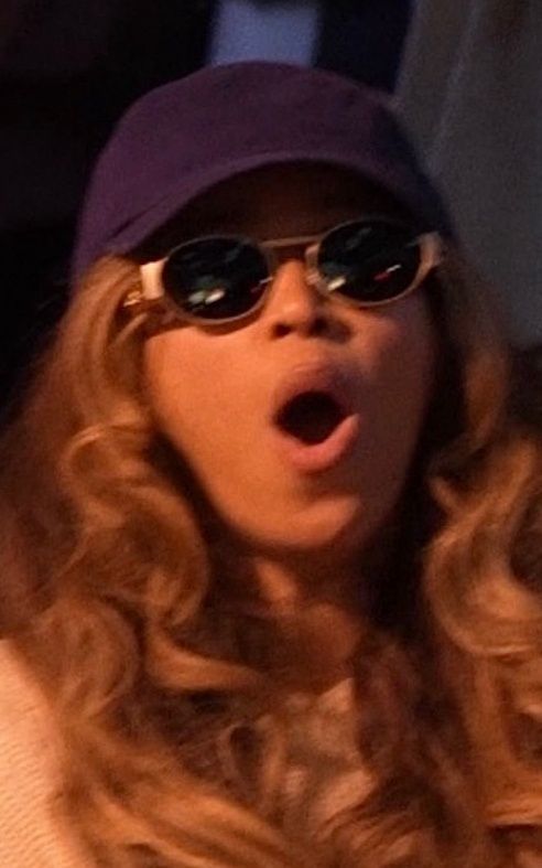 Blue Ivy bawi się z Beyonce i Kelly Rowland na koncercie