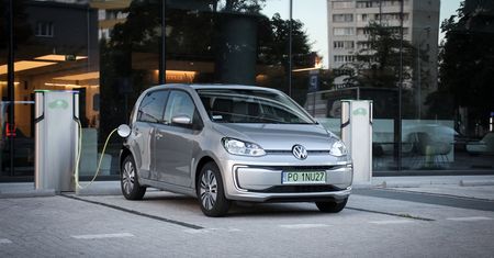 Volkswagen e-up! powrócił i przy okazji podrożał. Cena nie wróży sukcesu
