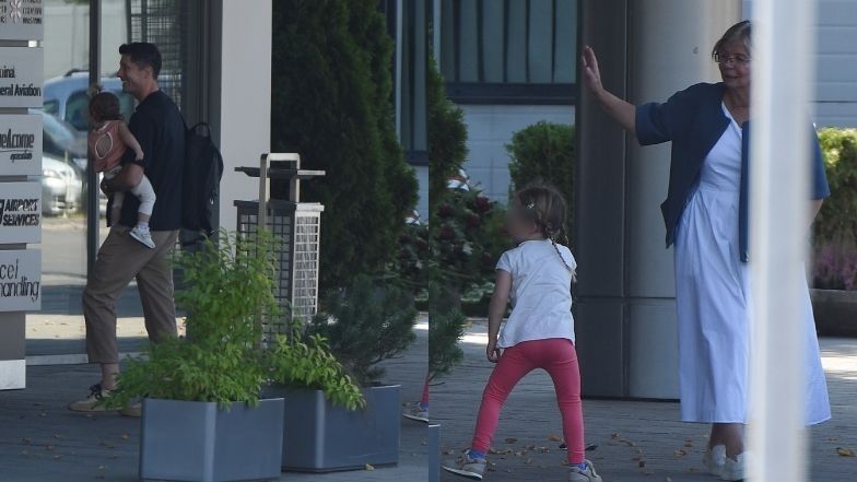 Robert Lewandowski z córkami, mamą i teściową