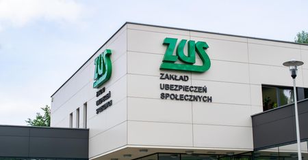 ZUS ostrzega przed oszustami. Fałszywe wizyty, maile i telefony