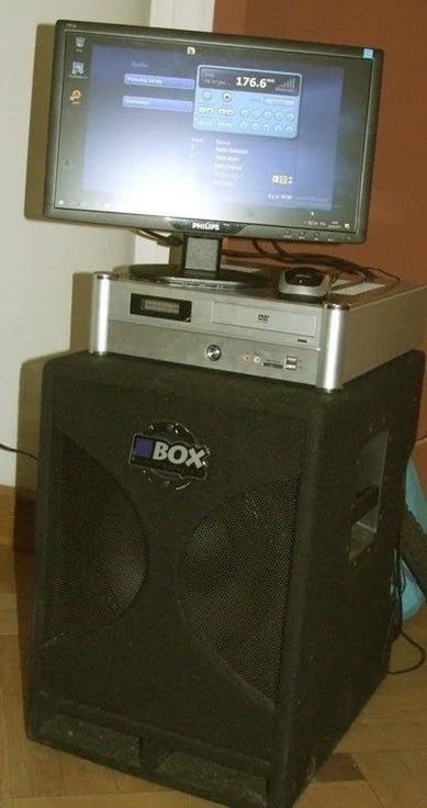 PA subwoofer Box Electronics i DAB+ z tunerem USB