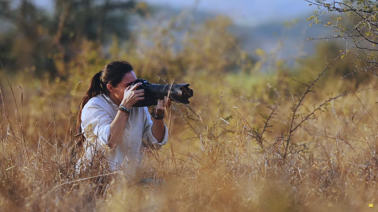 Nikon Z9 na nowym zwiastunie. Upał nie przeszkodzi mu w nagrywaniu 8K?