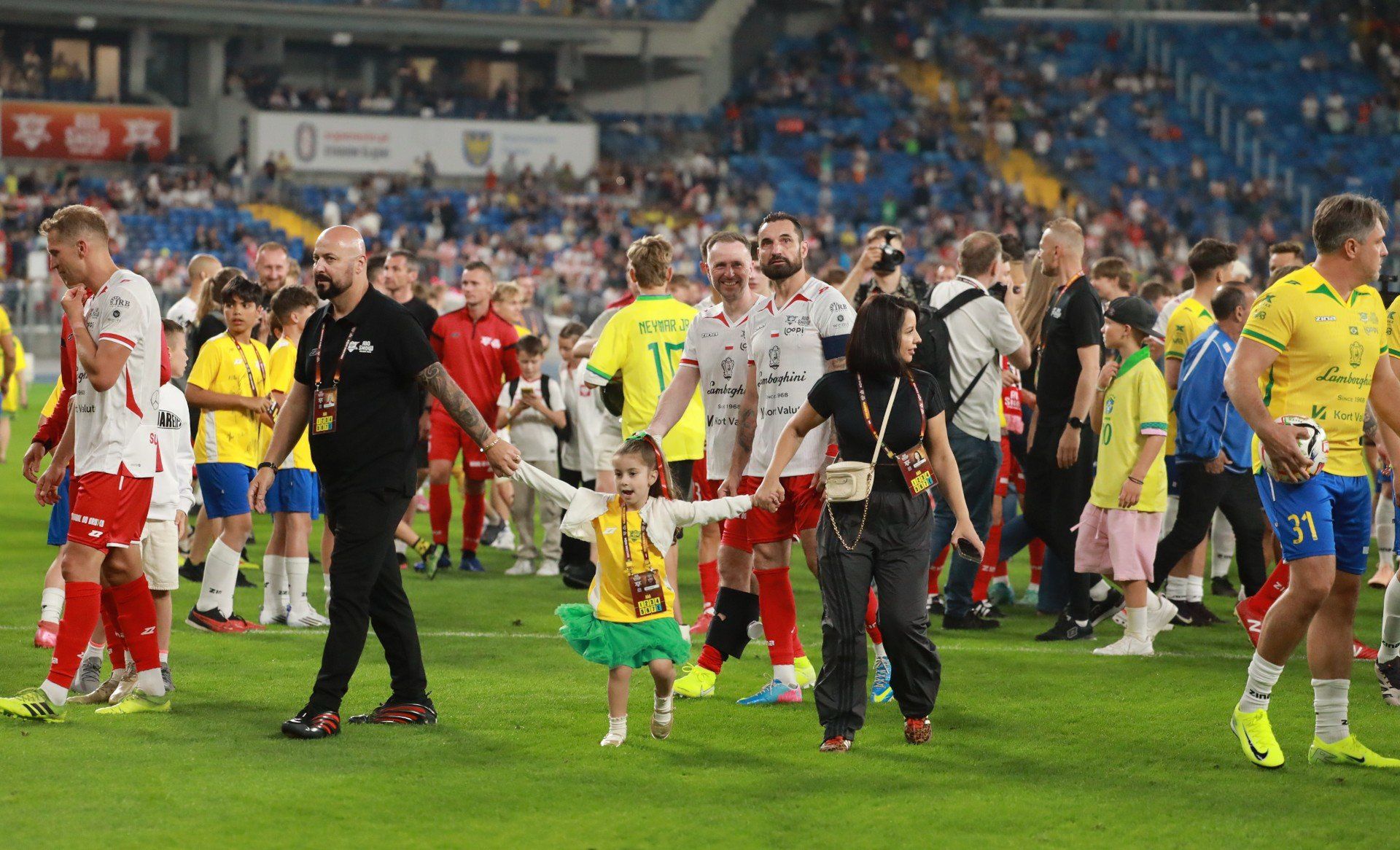 Kibice na Ronaldinho Show pokazali, że mają dość narodowej smuty