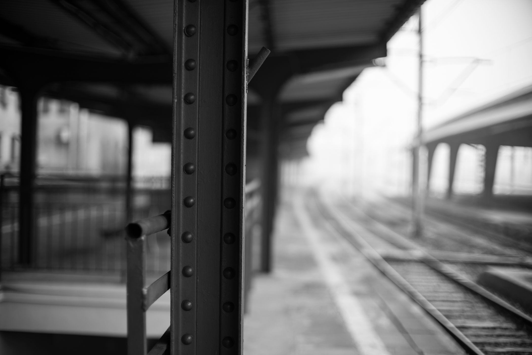Voigtländer VM 50 mm f/1.1 Nokton - bardzo jasna pięćdziesiątka, która kreuje własną rzeczywistość [test] 26