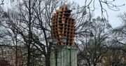 Instalacja w Katowicach na Placu Wolności. Mieszkańcy zachodzą w głowę - co to takiego?