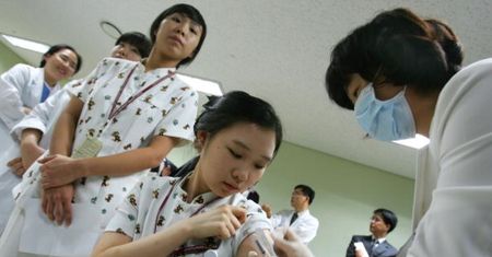Wyniki śledztwa w Korei Południowej. Nie przez szczepionkę umarli