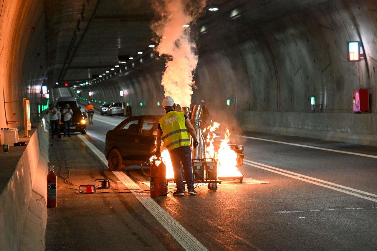 Ćwiczenia służb w tunelu pod Świną. Jutro wielkie otwarcie