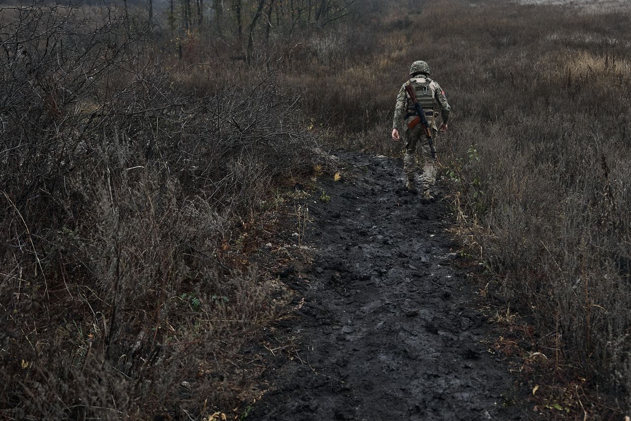 Ukrainian forces captured a Russian soldier. Hear his attempted deception